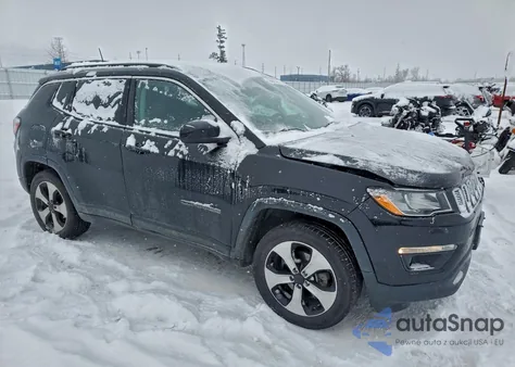 2017 Jeep Compass Latitude z USA, uszkodzony, nr VIN 3C4NJDBBXHT624475